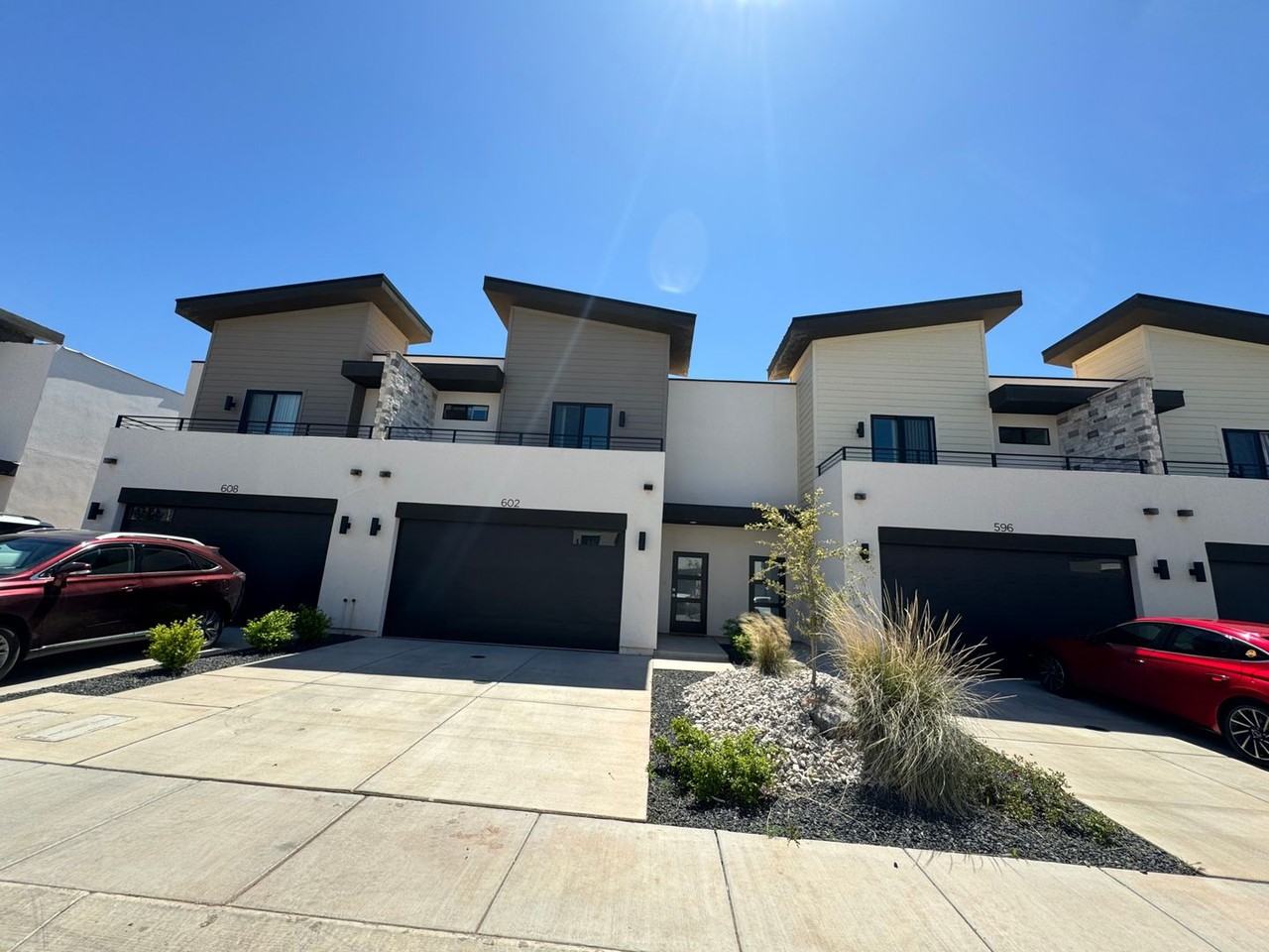 602 E Elmbrook Dr - Photo 7 of 22