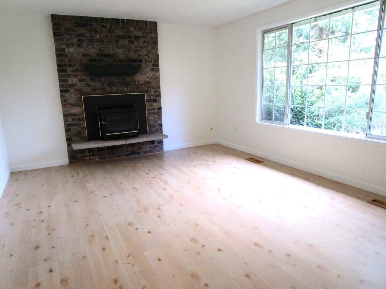 4106 66th St - Photo 2 of 26