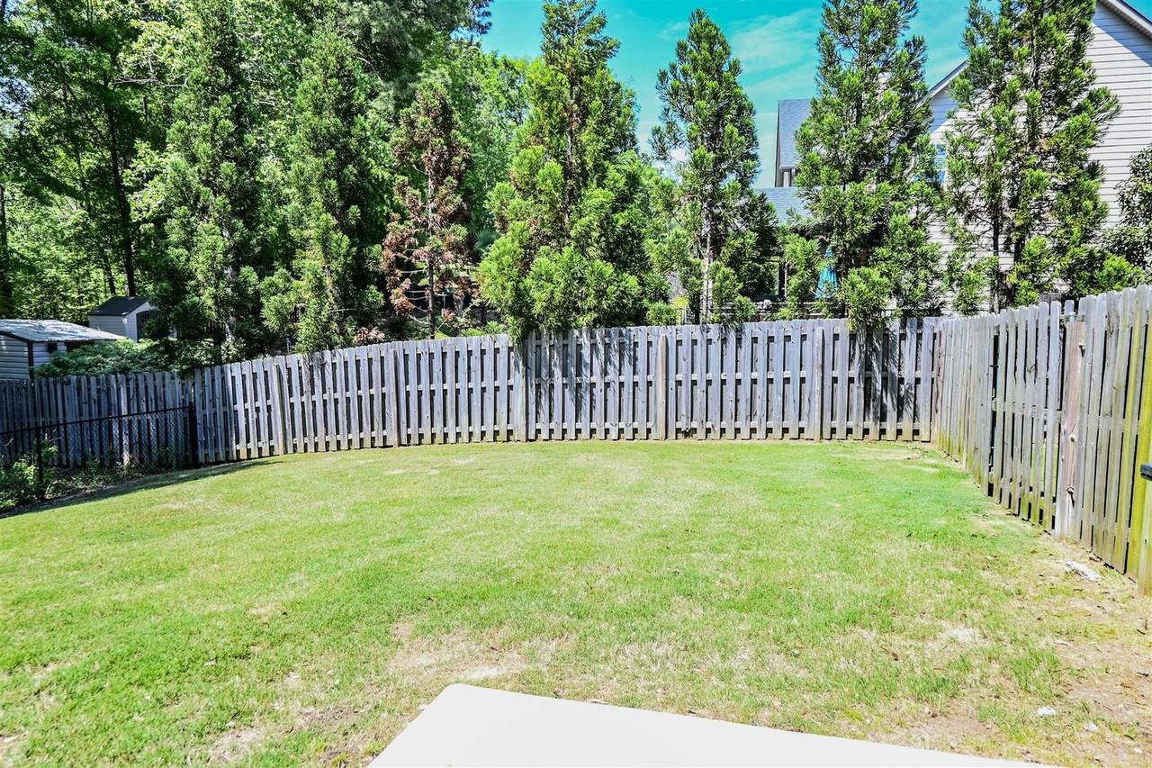 6447 Woodbriar Ln - Photo 3 of 34