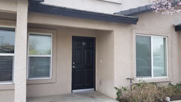 featured image of 460 Oswell St