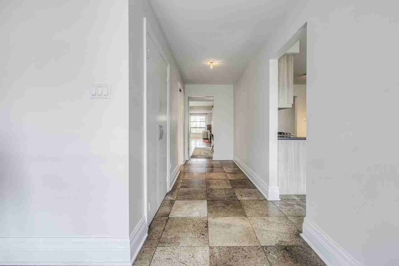 98 Sherwood Avenue - Photo 7 of 44