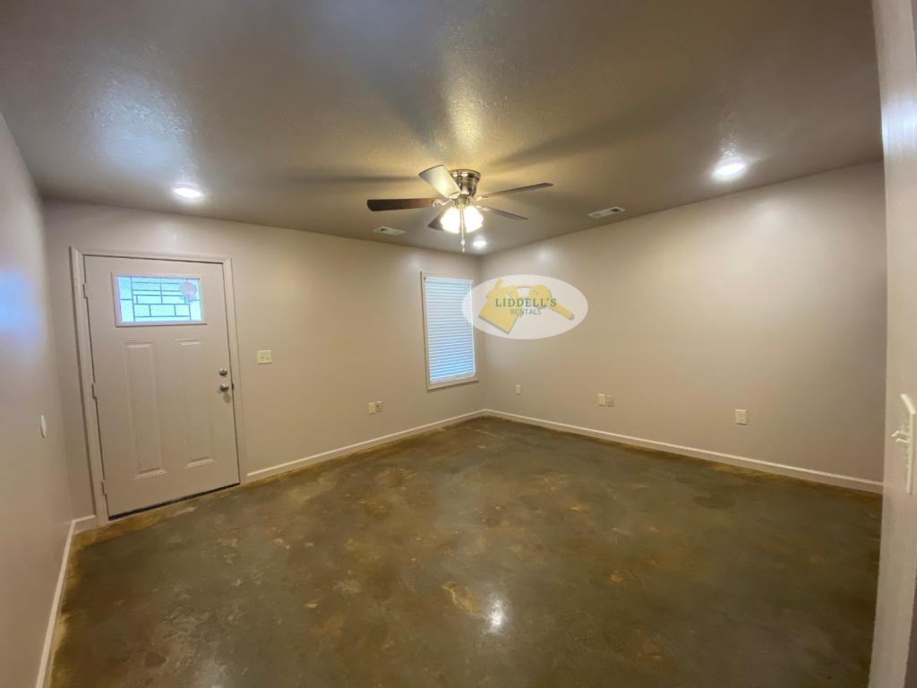 416 W Locust St - Photo 2 of 18