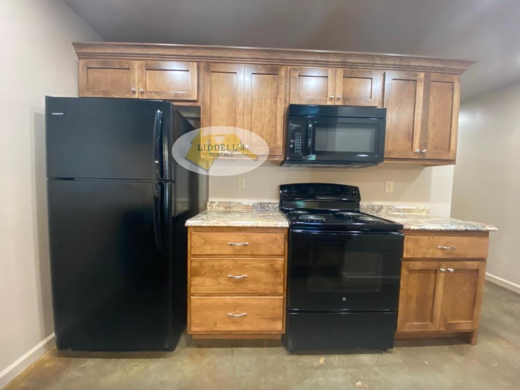 416 W Locust St - Photo 7 of 18