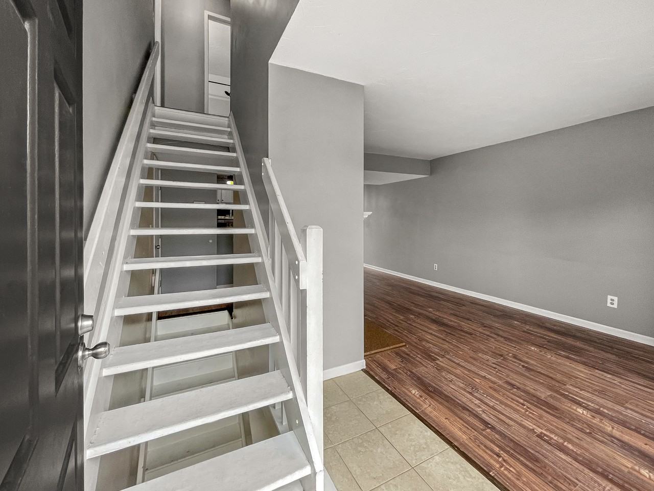 4961 Singleton Dr #TH - Photo 3 of 32