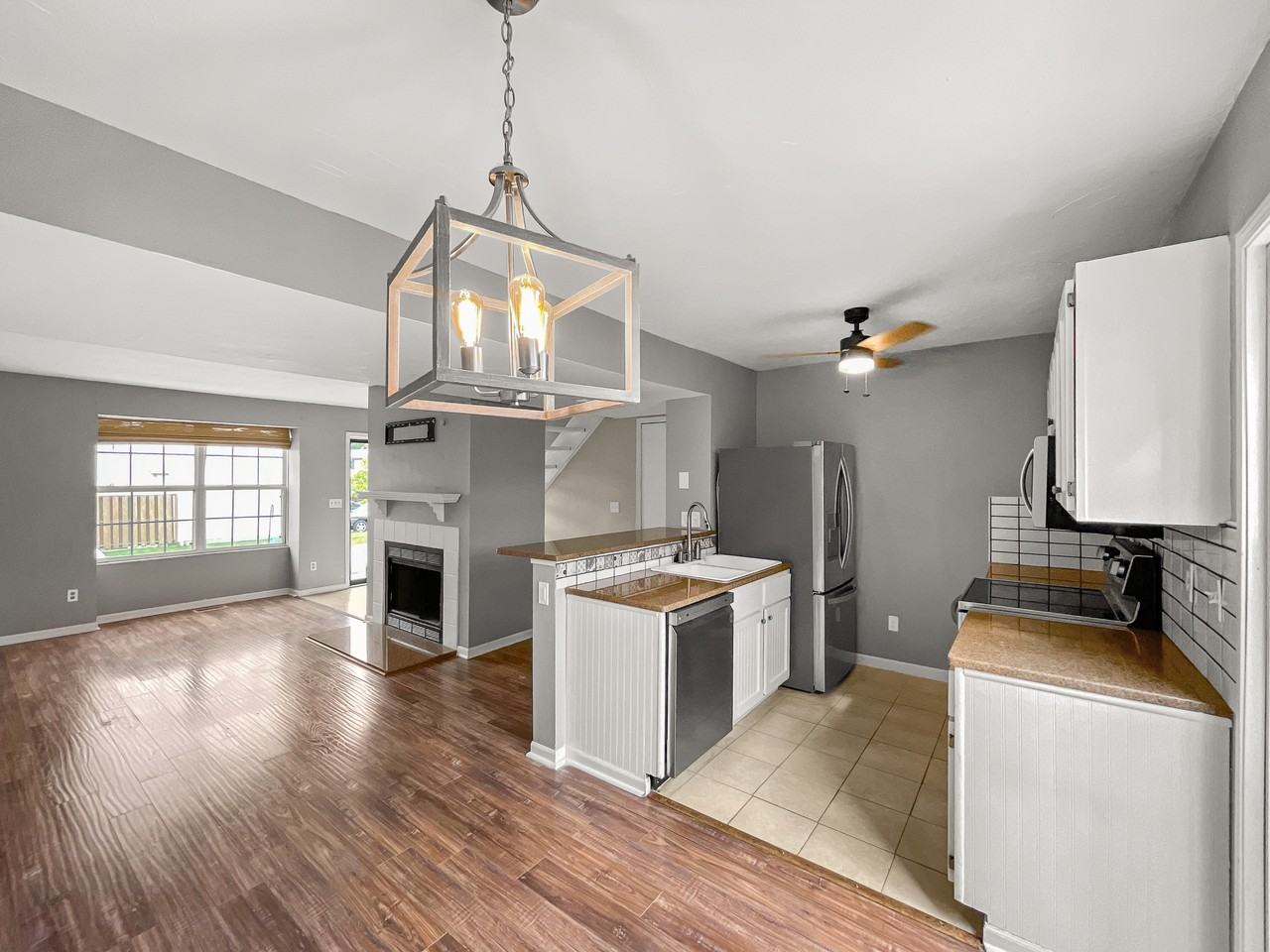 4961 Singleton Dr #TH - Photo 5 of 32