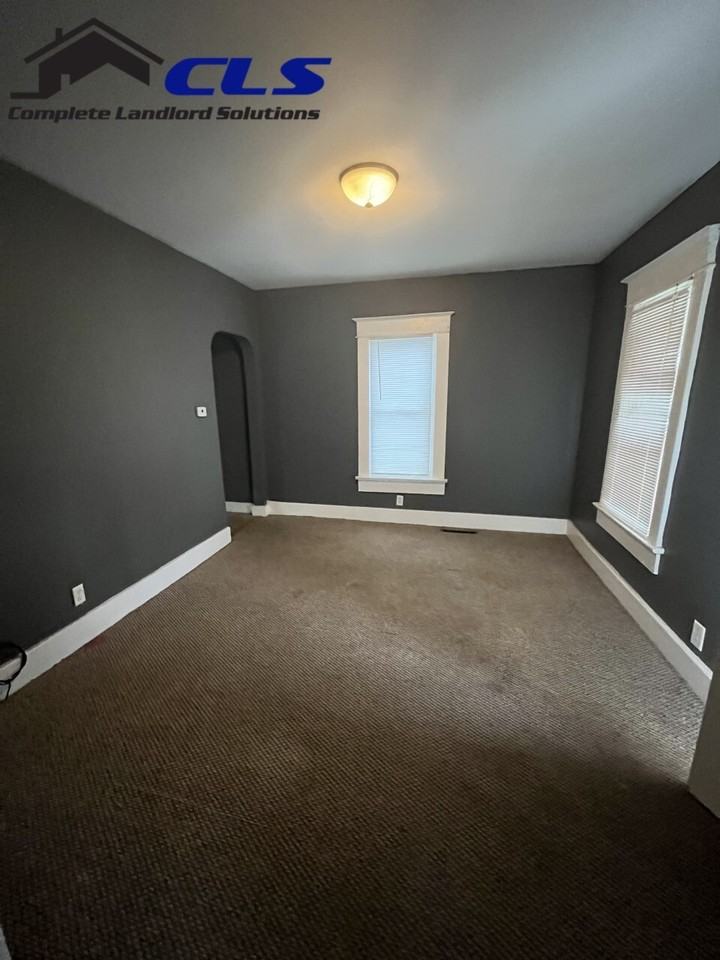 1820 Putnam St - Photo 2 of 11