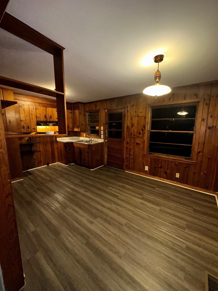 2906 Knobdale Rd - Photo 2 of 10
