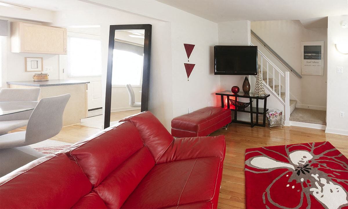 Kingsley Commons Townhouses - Photo 6 of 15