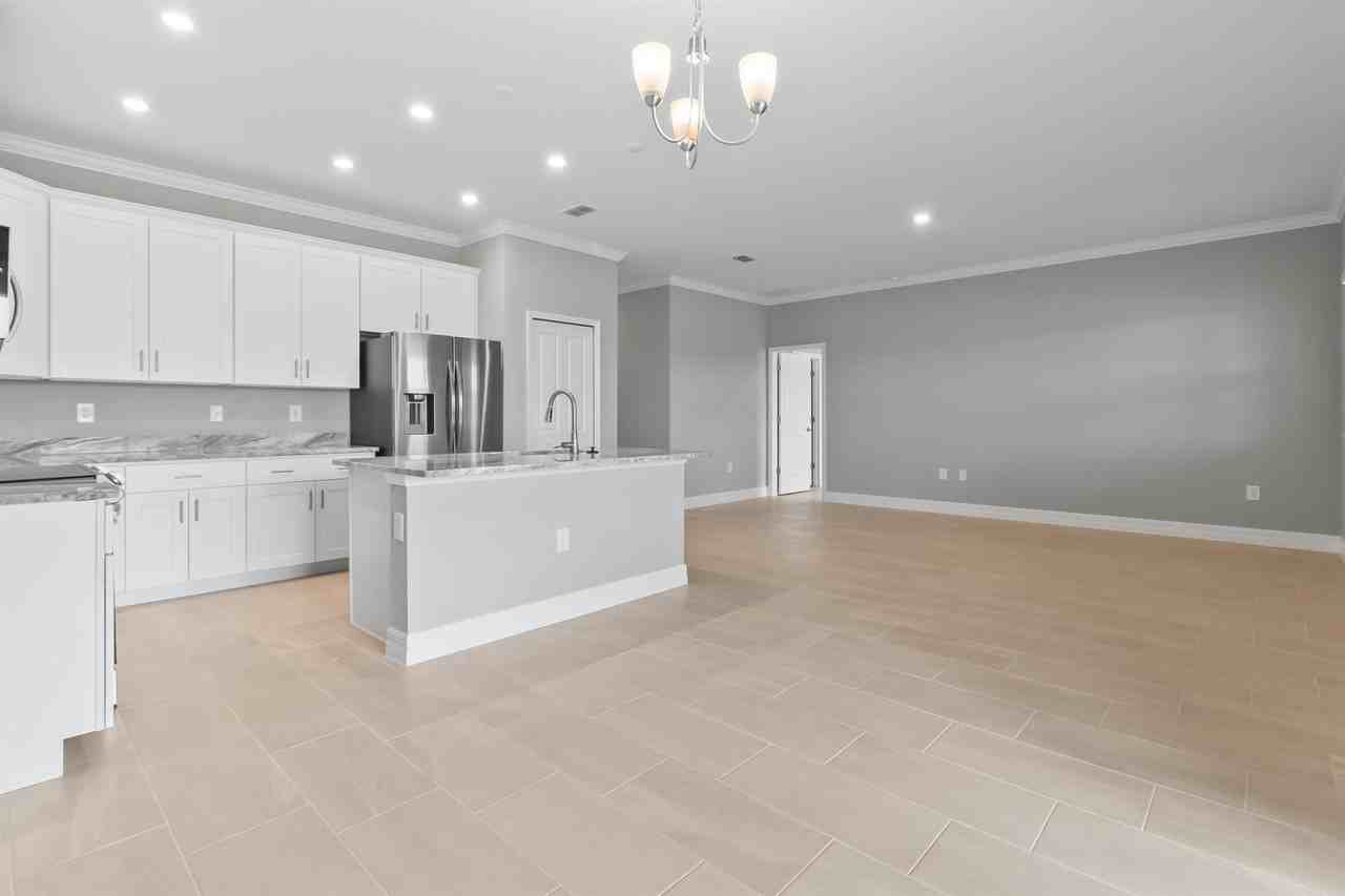 16843 Canopy Garden Dr - Photo 2 of 9