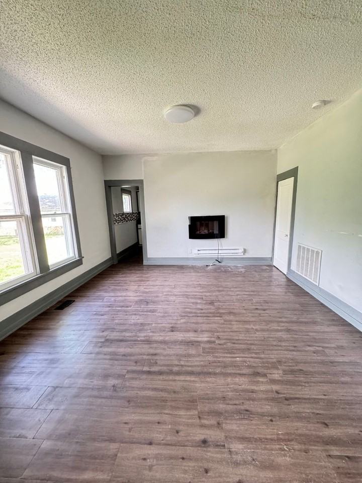 208 B St Sw - Photo 6 of 12