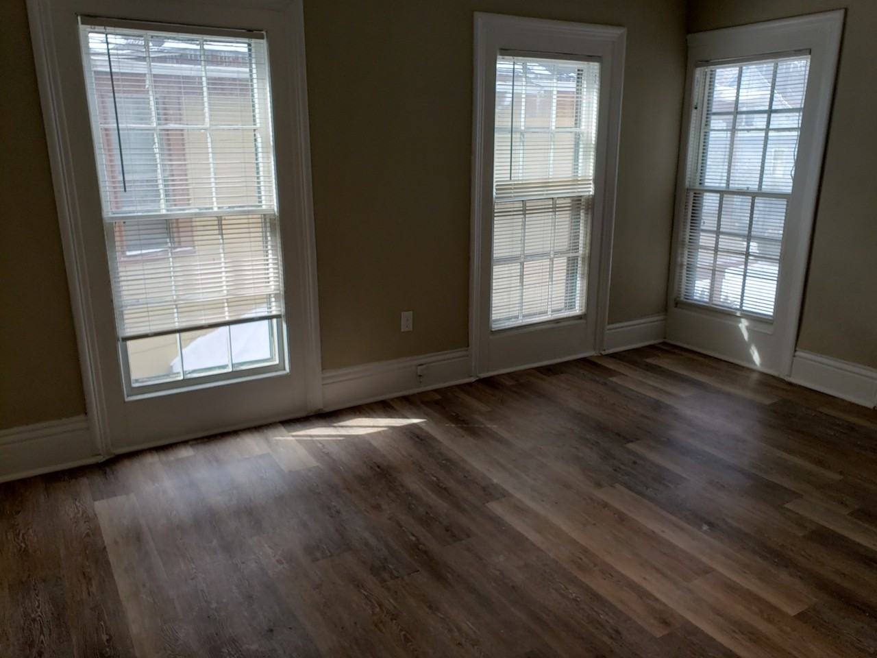 73 Glasgow St - Photo 2 of 37