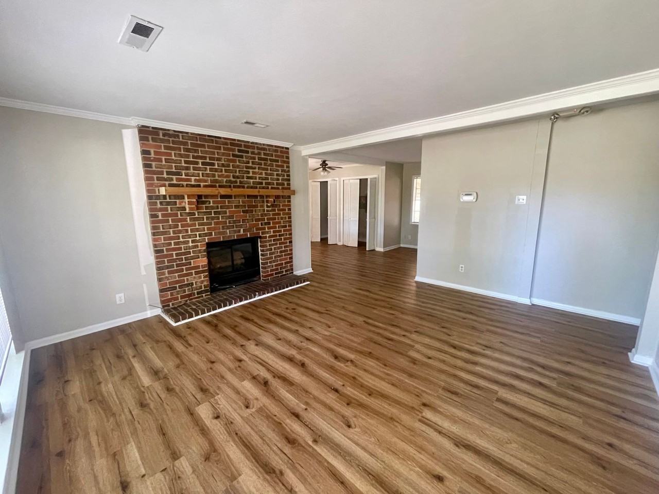 132 Daniel St Sw - Photo 2 of 8