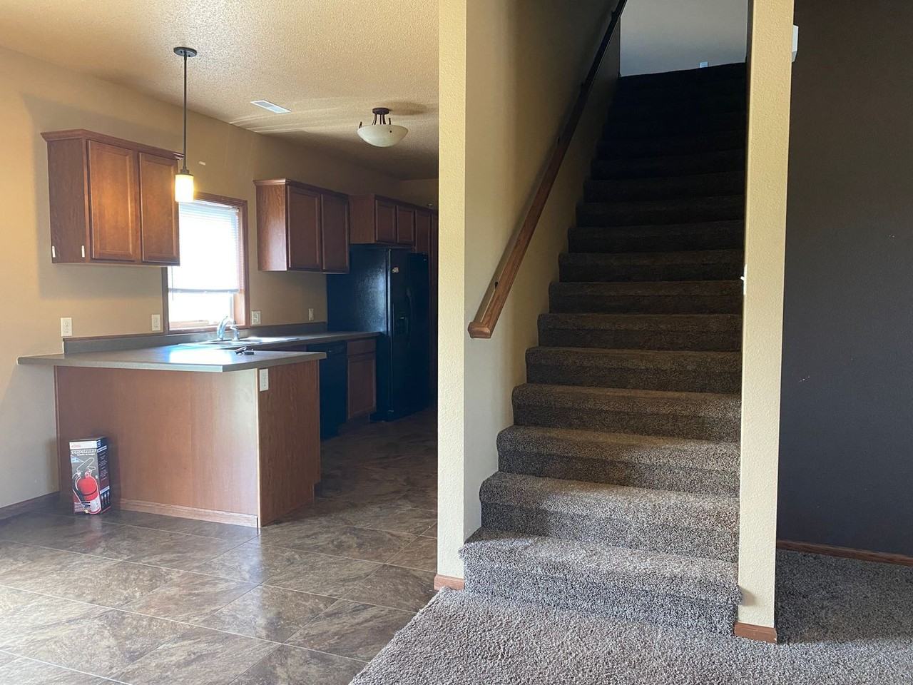 1261 15th St W - Photo 5 of 15