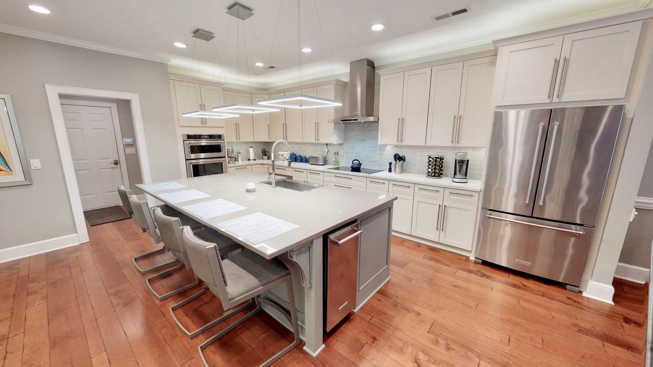 3112 Ethereal Ln - Photo 2 of 34