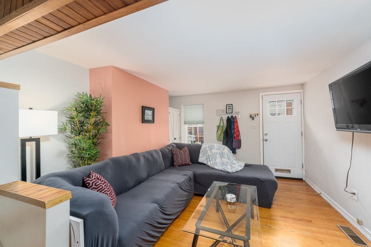 1516 William St - Photo 2 of 21