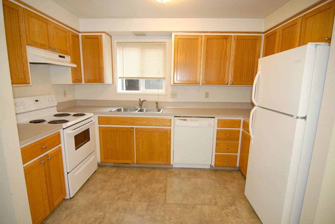 4203/4205 Columbus St SE - Photo 3 of 11