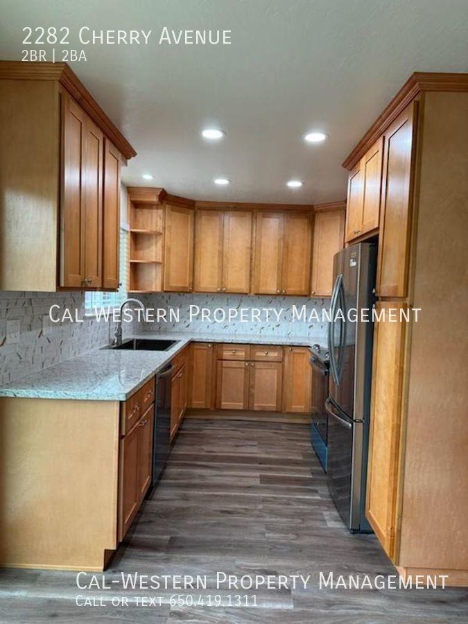 2282 Cherry Ave - Photo 3 of 14