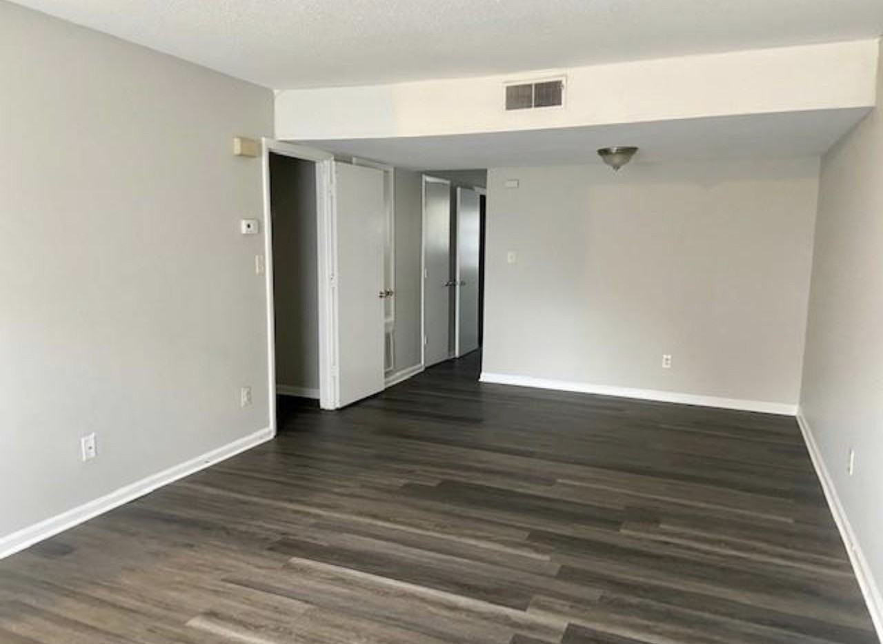 7903 Oak Meadow Ct #2 - Photo 3 of 16