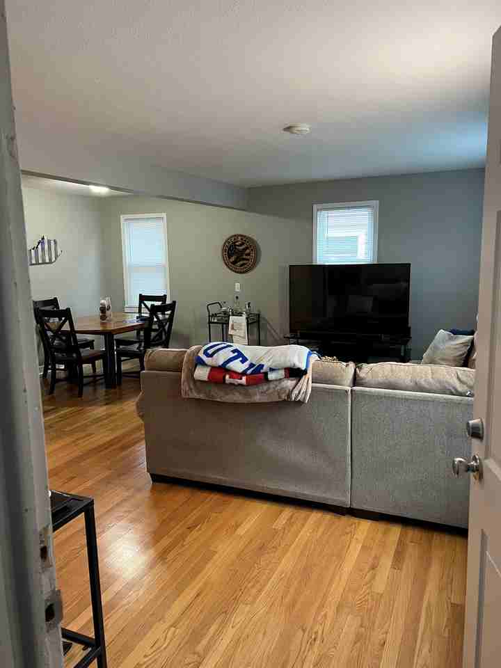 8313 8313 8315 West Dana Street #8315 - Photo 2 of 31