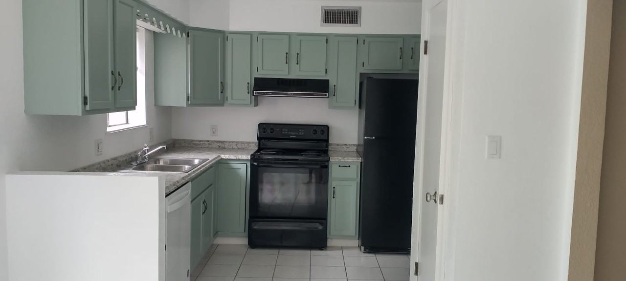 2813 Quail Run St #A - Photo 5 of 12