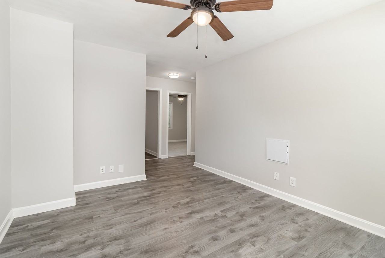 2833 Teakwood Ct #2833C - Photo 2 of 26