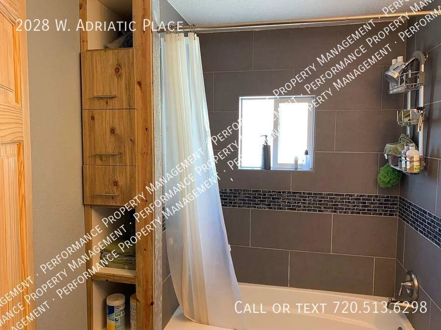 2028 W Adriatic Pl - Photo 3 of 11