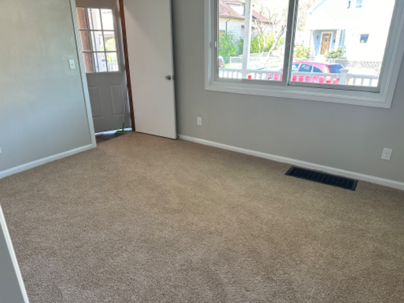 103 Mound St - Photo 3 of 14