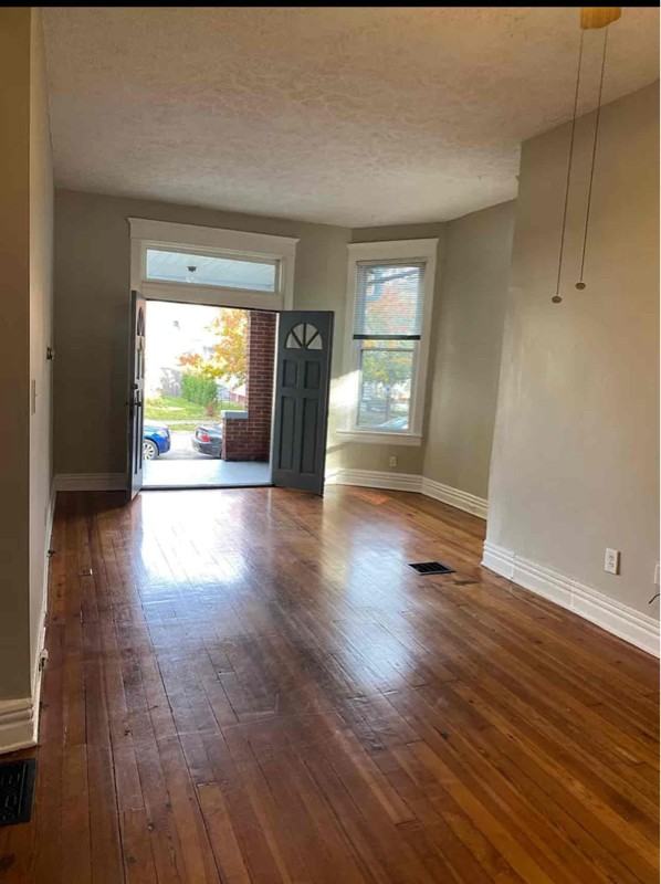 1904 Bonnycastle Ave - Photo 2 of 15