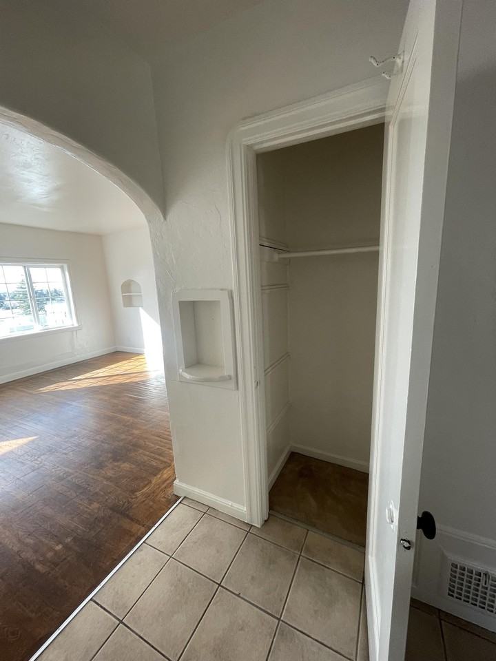 8653 Thermal Ave #B - Photo 3 of 24