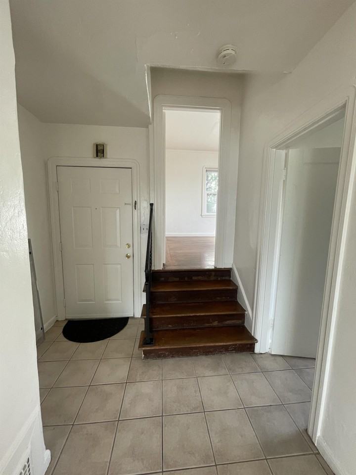 8653 Thermal Ave #B - Photo 4 of 24