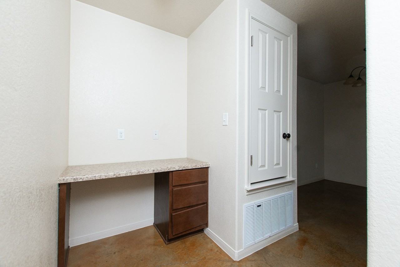613 Kendra Drive, Unit A - Photo 5 of 19