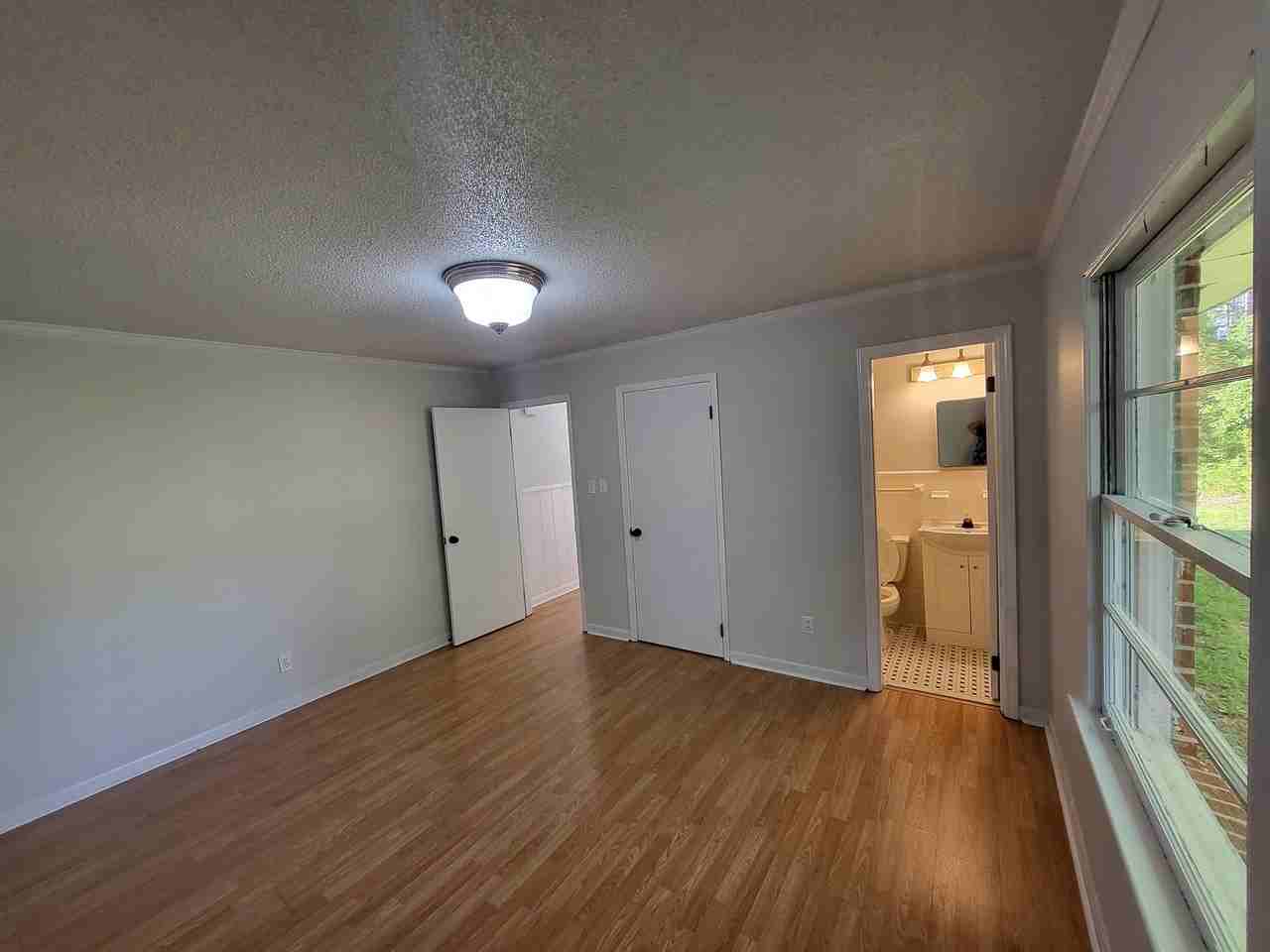 105 Pinecrest Dr #1 - Photo 7 of 23