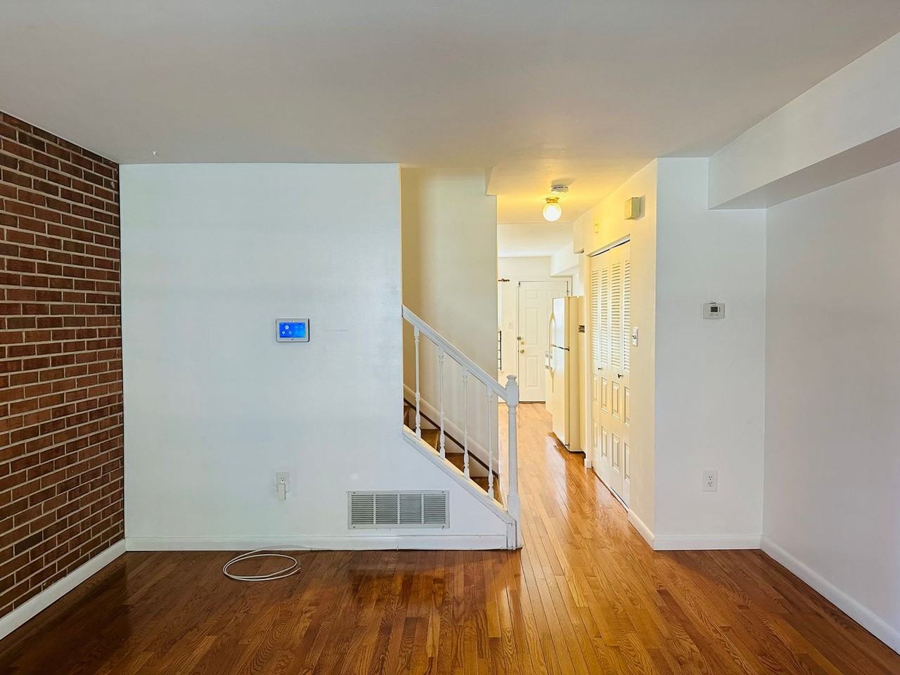 117 N Ann St - Photo 3 of 28