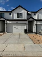 featured image of 2958 W Graham