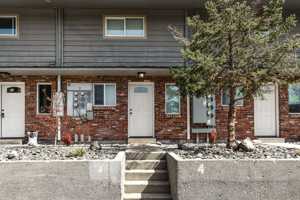 featured image of 1345 N Devon Ave