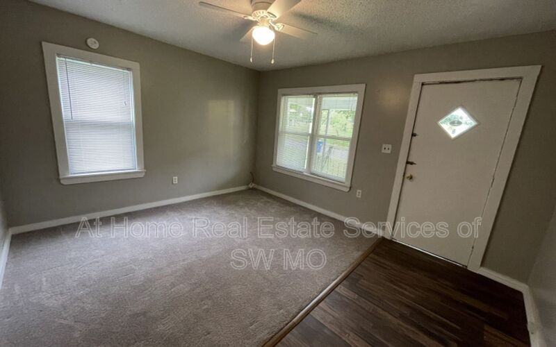 1219 W State St - Photo 3 of 8