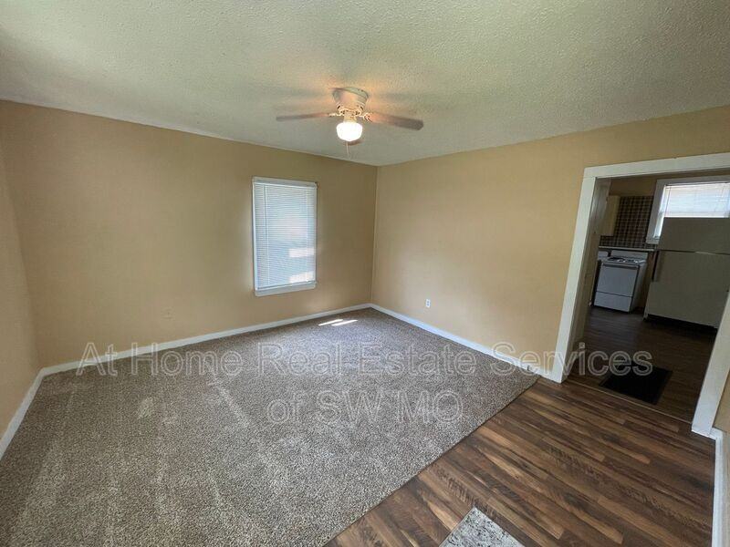 1219 W State St - Photo 2 of 5