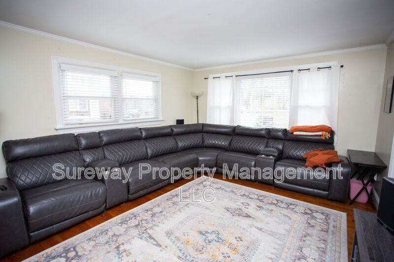 20 Coates St - Photo 5 of 47