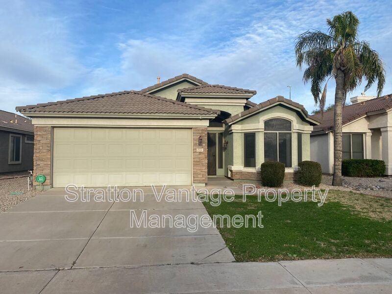 2507 S Lorena - Photo 2 of 17