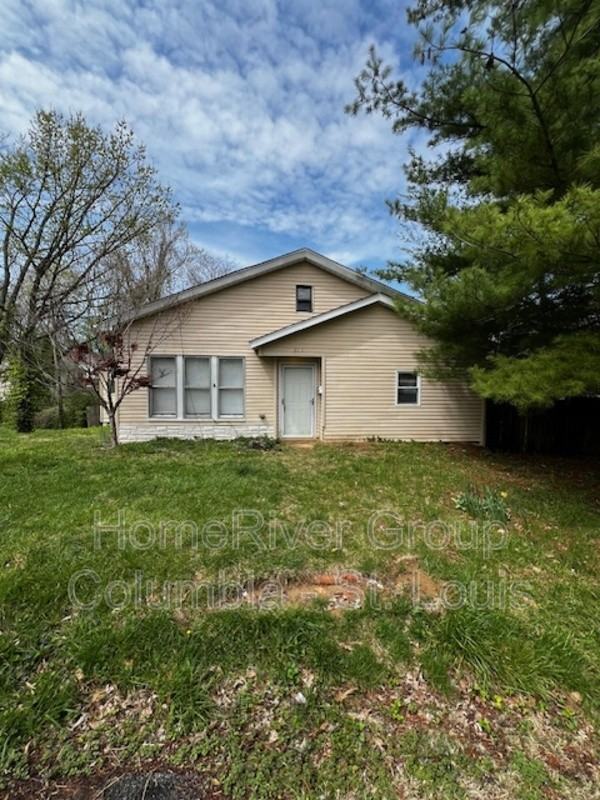 311 Monroe St - Photo 3 of 14