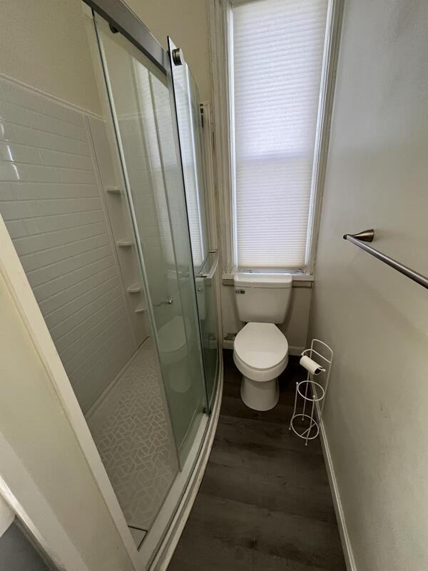 6 S Lake Ave - Photo 4 of 22