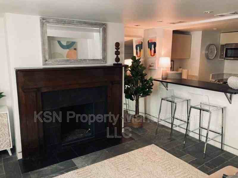 112 W Gaston St - Photo 4 of 16