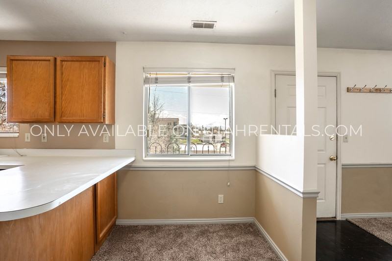 166 Nw #21 - Photo 3 of 19
