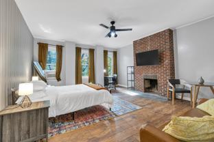 810 N Broadway #3 - Photo 1 of 1