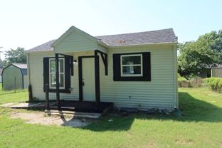 2910 W Olive St #OLIVE - Photo 1 of 1