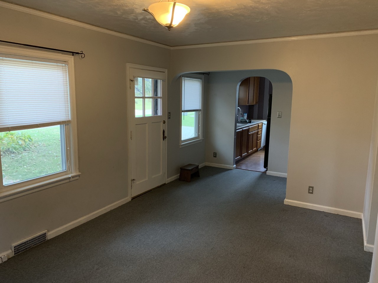 3520 Jefferson Ave - Photo 3 of 12