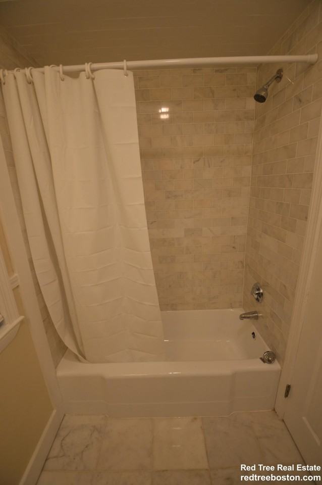 303 Hancock St #2 - Photo 7 of 9