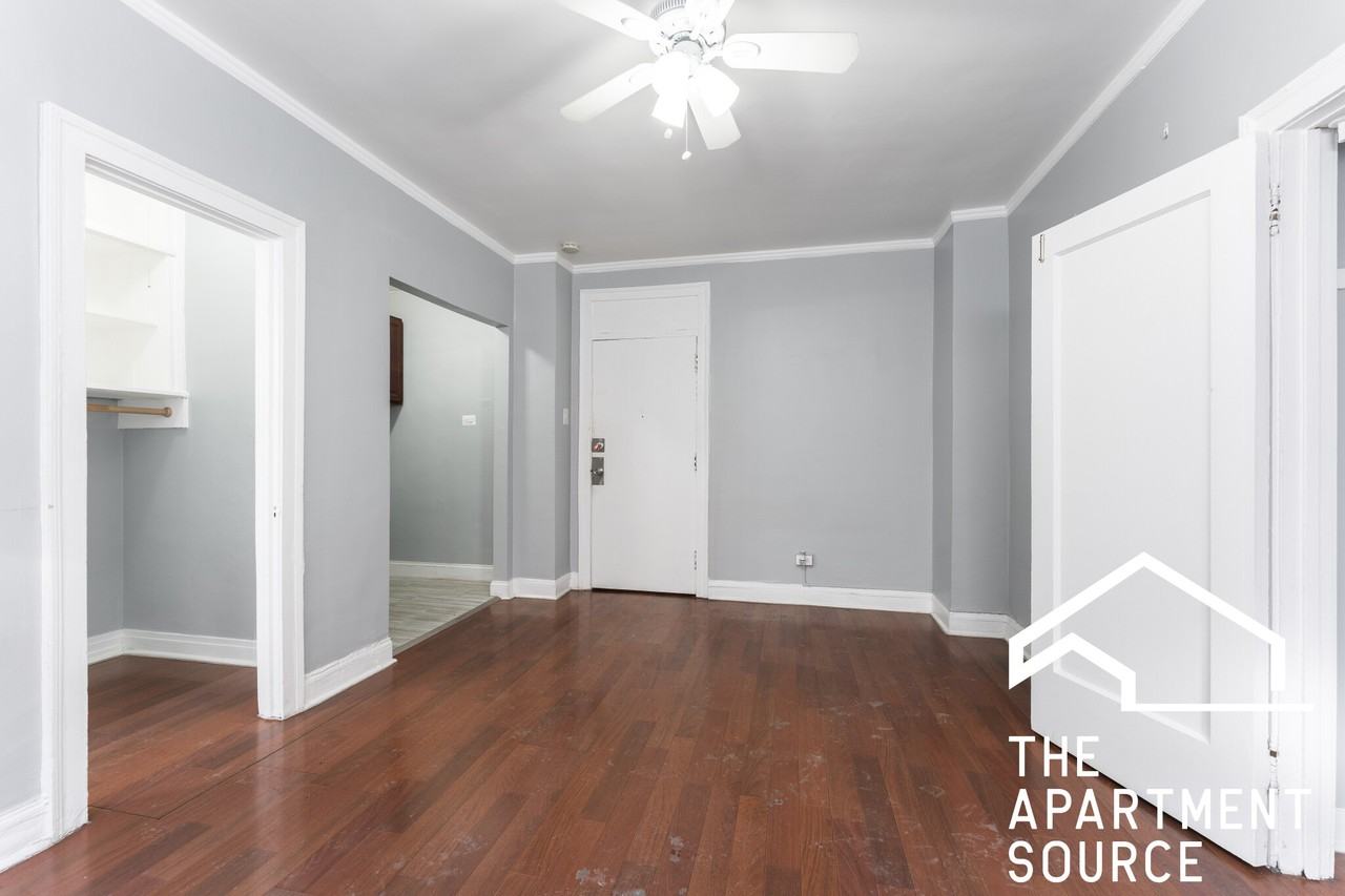 6930 N Greenview Ave #307 - Photo 2 of 9