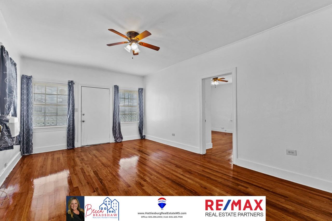 653 W 4th St - Photo 3 of 15