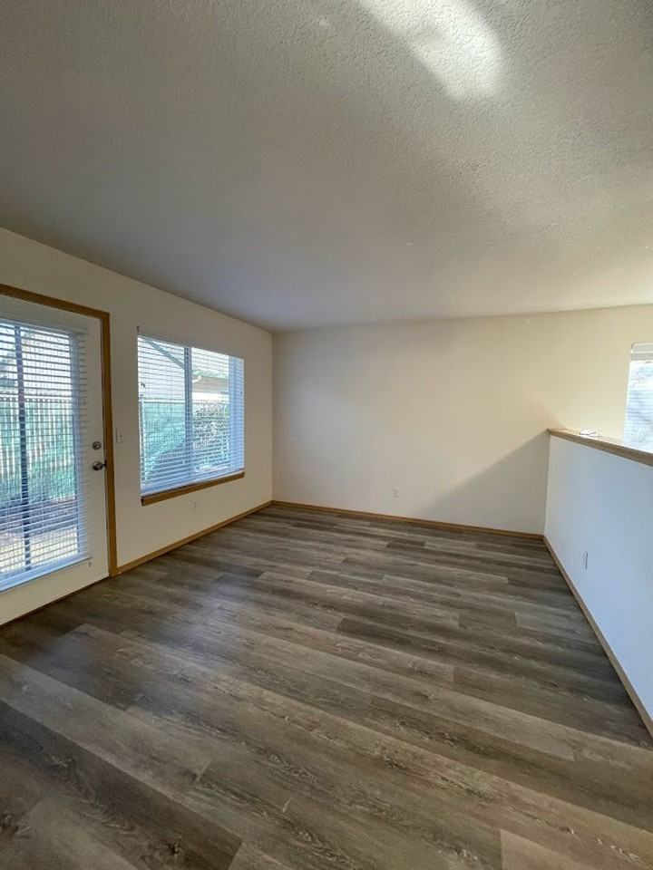 15017 Se East Ave - Photo 7 of 15